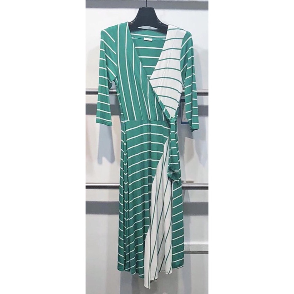 Spense Stripe Dress. BRAND NEW, NEVER WORN!!